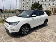 Car 2014 White for sale