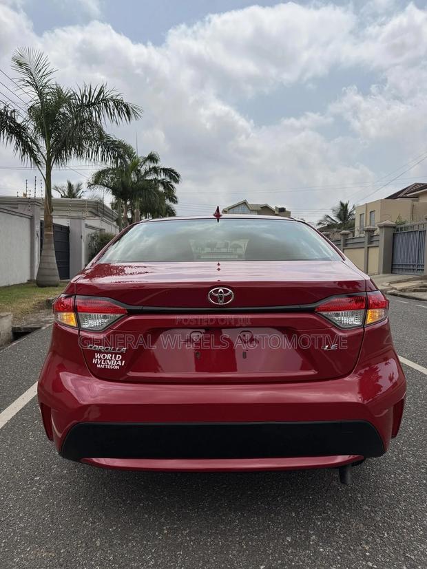 Toyota Corolla LE 2020 Red