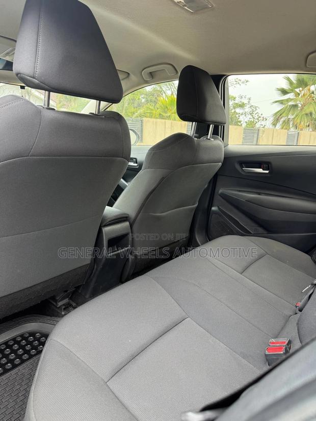 Toyota Corolla LE 2020 Red