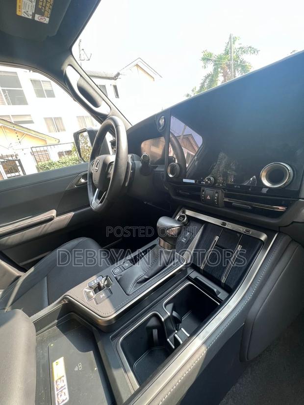 Lexus GX 2025 Gray