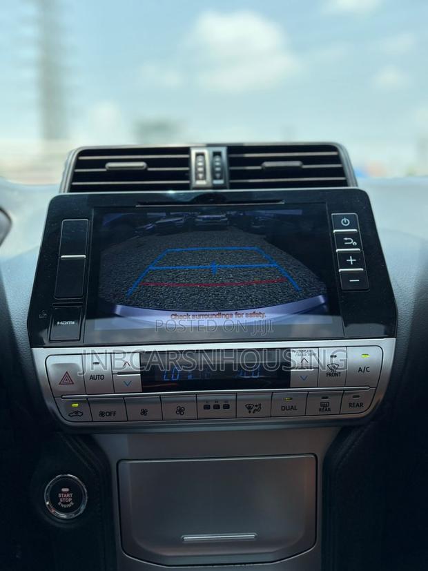 Toyota Land Cruiser Prado 2.7 2019 Silver