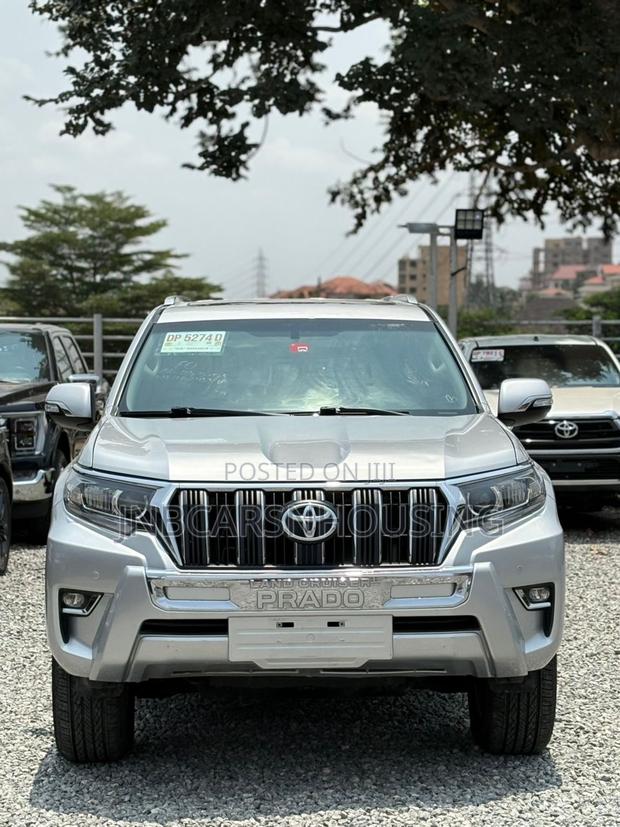 Toyota Land Cruiser Prado 2.7 2019 Silver