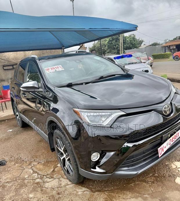 Toyota RAV4 SE 4dr SUV AWD (2.5L 4cyl 6A) 2018 Black