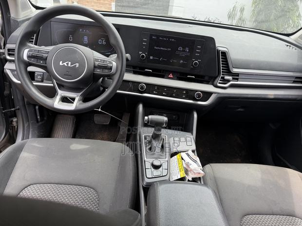 Kia Sportage LX 2023 Gray