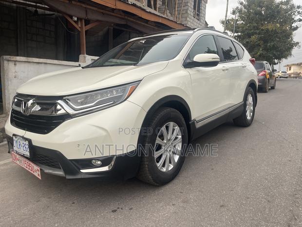Honda CR-V Touring AWD 2018 White
