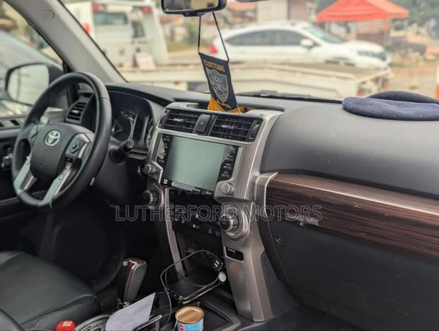 Toyota 4-Runner Limited 2021 Gray