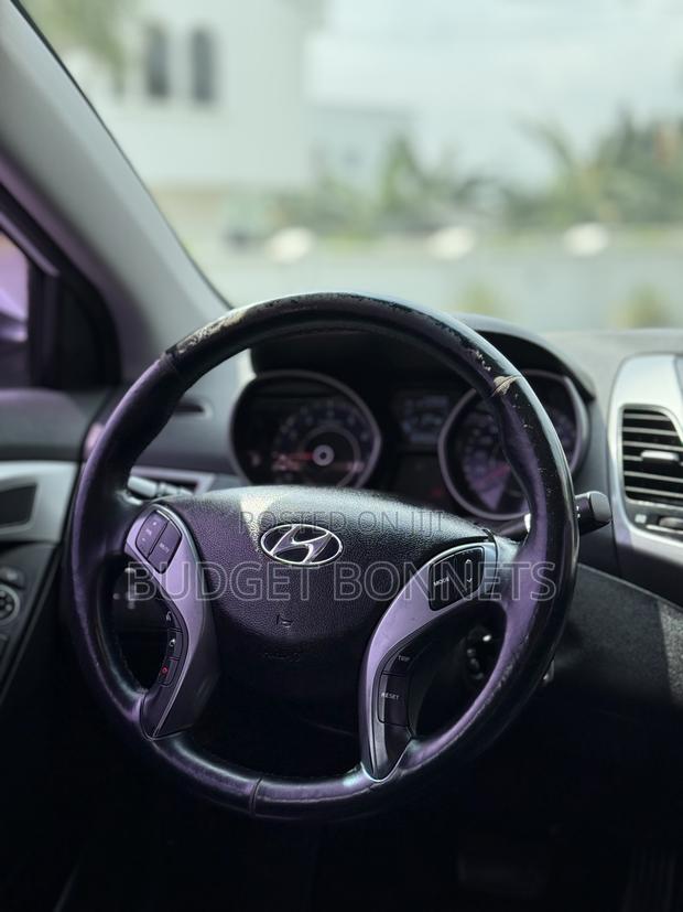 Hyundai Avante 2014 White