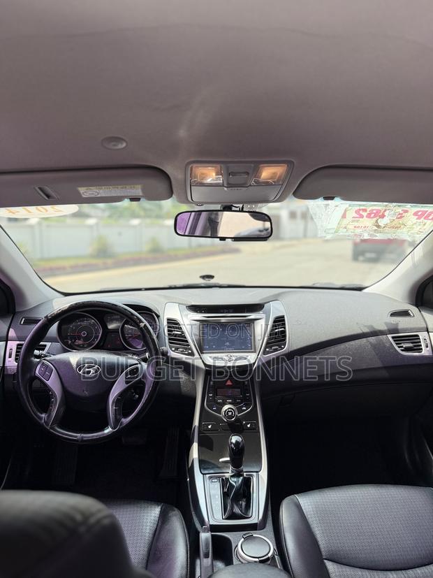 Hyundai Avante 2014 White