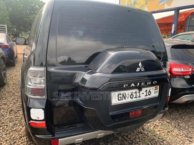 Mitsubishi Pajero 2015 Black