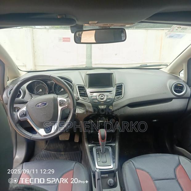 Ford Fiesta 2014 Gray