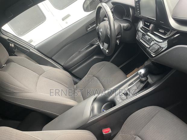 New Toyota Hilux 2025 Gray