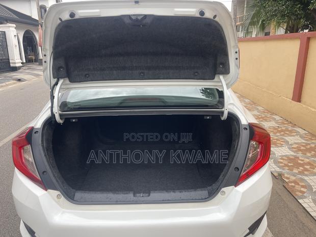 Honda Civic 2017 White