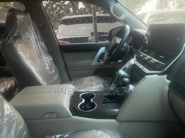 Toyota Land Cruiser 2016 Black