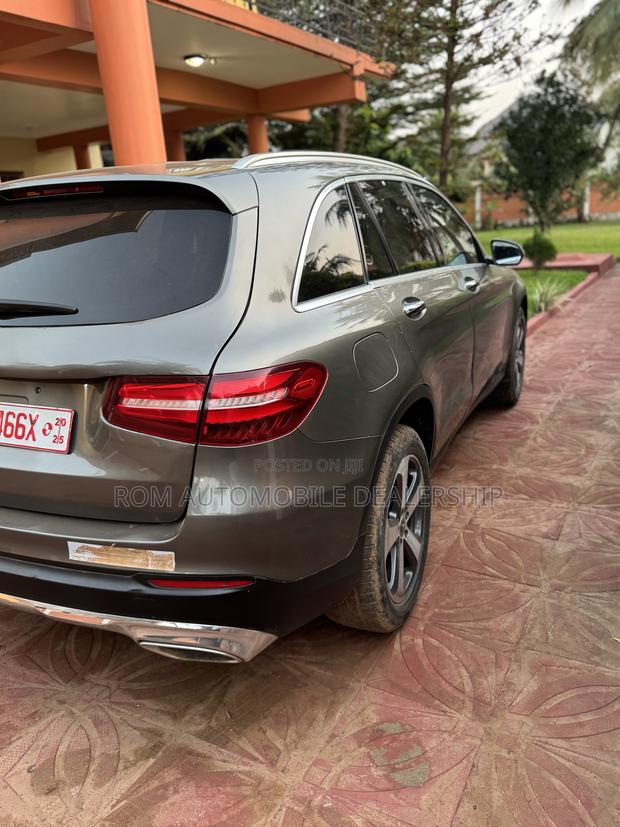 Mercedes-Benz GLC-Class 2019 Gold