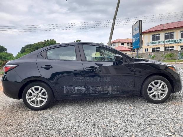 Toyota Yaris iA 1.5 FWD 2017 Black