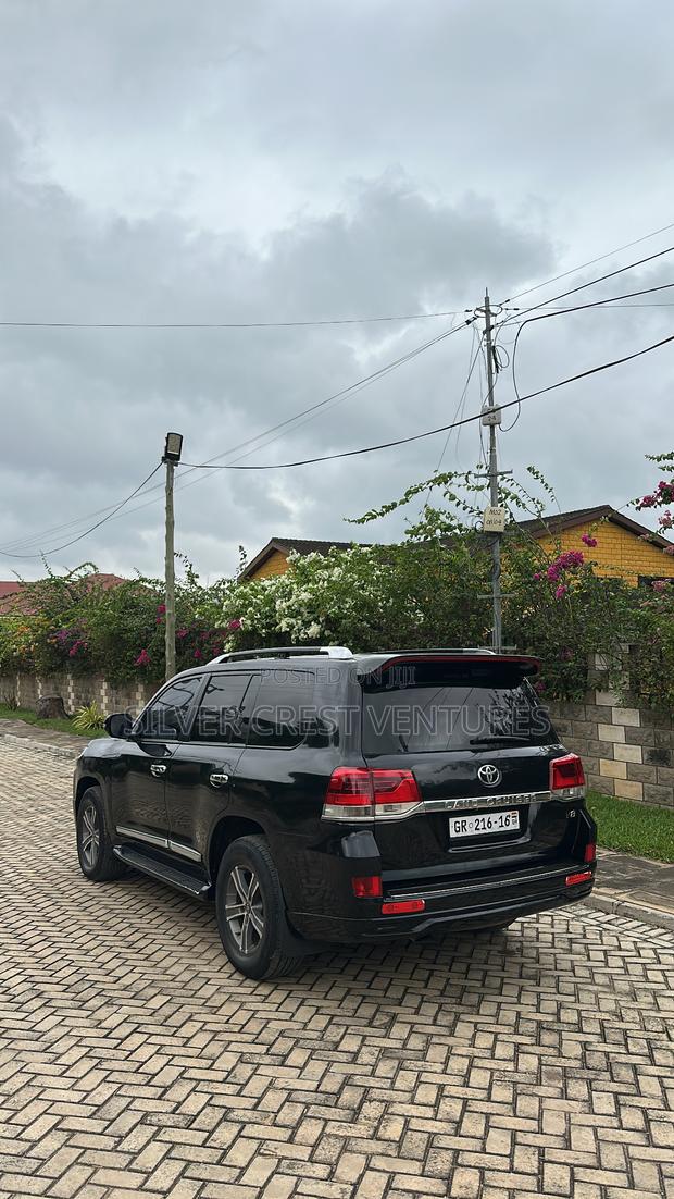 Toyota Land Cruiser 4.5 V8 TD GX-R 2010 Black