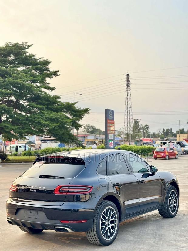 Porsche Macan 2016 Gray
