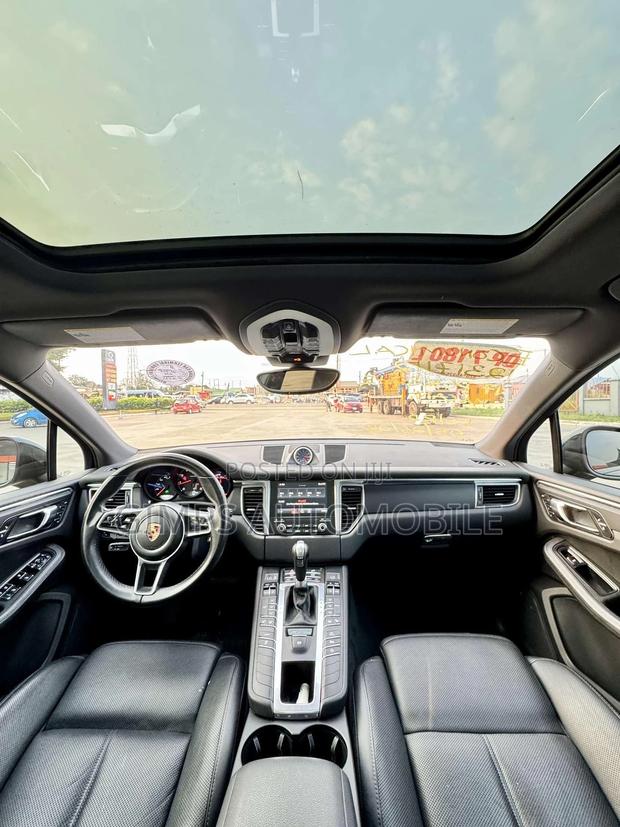 Porsche Macan 2016 Gray