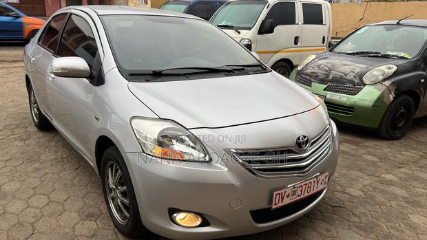 Toyota Vios 2011 Silver