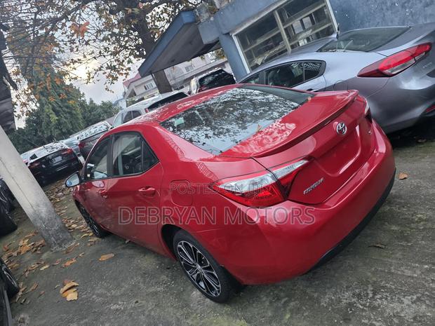 Toyota Corolla S 4dr Sedan (1.8L 4cyl CVT) 2016 Red