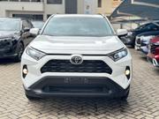 Toyota RAV4 XLE AWD 2023 White for sale