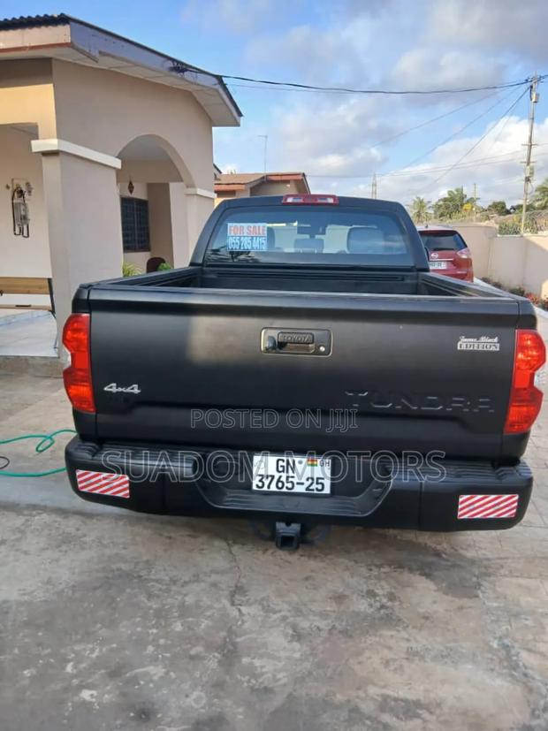 Toyota Tundra 2019 Black