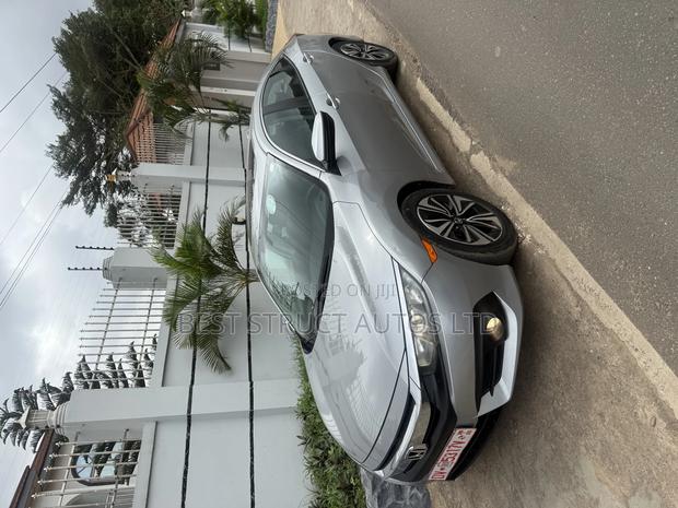 Honda Civic EX-L 4dr Sedan (1.5L 4cyl) 2016 Gray