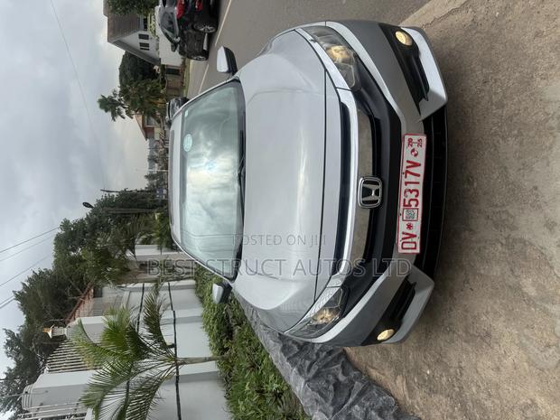 Honda Civic EX-L 4dr Sedan (1.5L 4cyl) 2016 Gray
