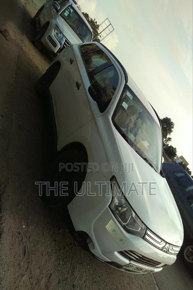 Mitsubishi Outlander 2016 White