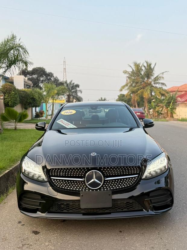 Mercedes-Benz C300 2020 Black