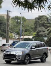 Mitsubishi Outlander 2019 Gray for sale