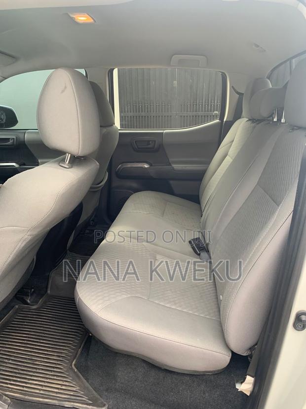 Toyota Tacoma SR5 4x2 Double Cab 127.4 in. WB 2020 White