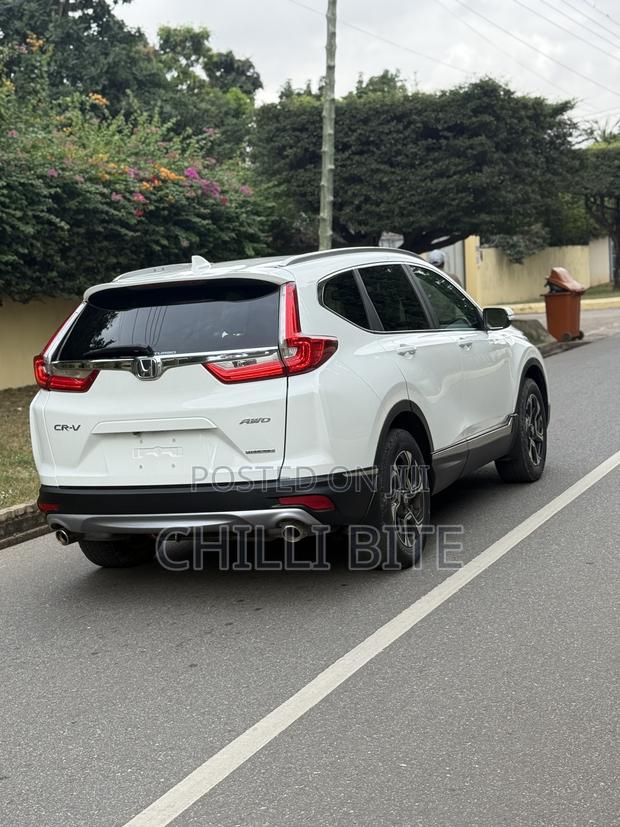 Honda CR-V Touring 4dr SUV AWD (1.5L 4cyl CVT) 2017 White