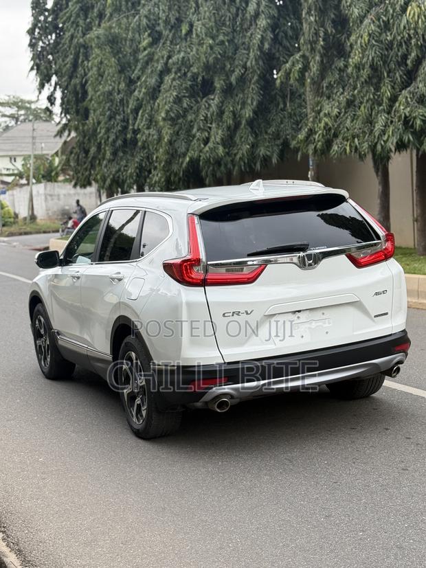 Honda CR-V Touring 4dr SUV AWD (1.5L 4cyl CVT) 2017 White
