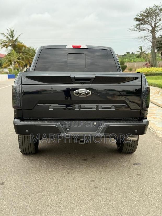 Ford F-150 LARIAT 2023 Black