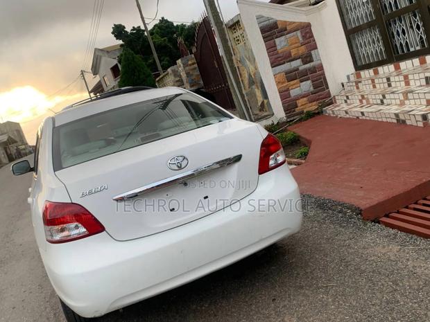 Toyota Belta 2010 White