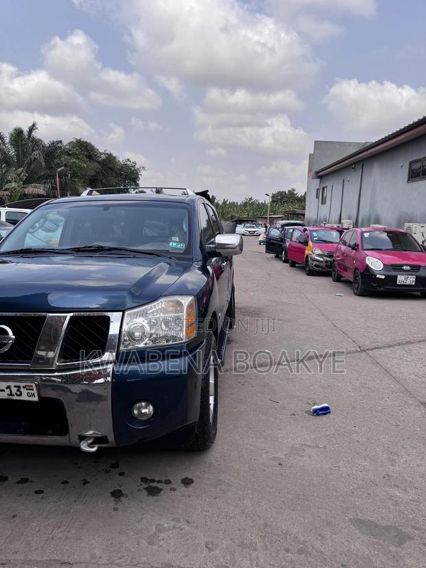 Nissan Armada 2002 Blue