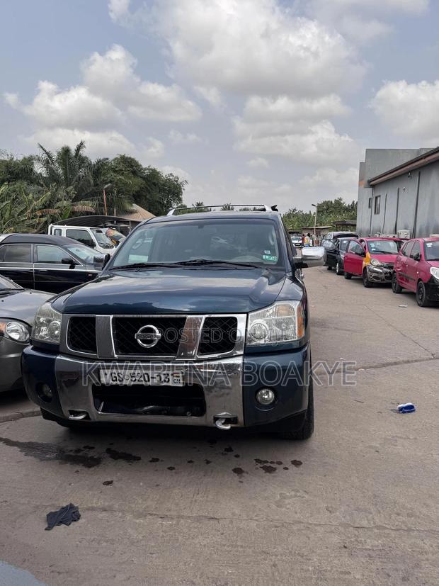 Nissan Armada 2002 Blue