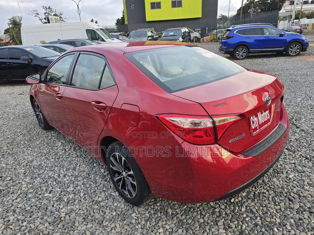 Toyota Corolla LE (1.8L 4cyl 2A) 2018 Burgundy