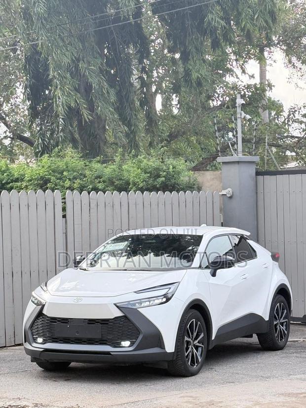 New Toyota C-HR 2025 White