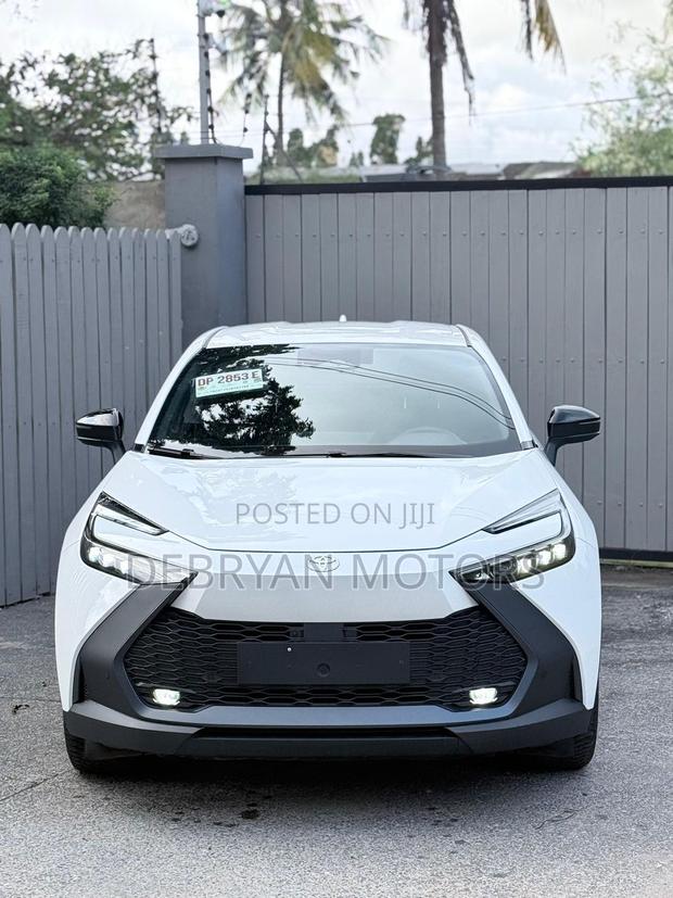 New Toyota C-HR 2025 White