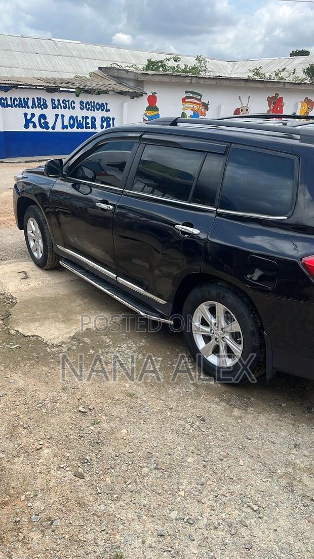Toyota Highlander Limited 3.5l 4WD 2013 Black