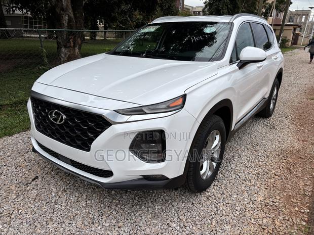 Hyundai Santa Fe SE 2.4 AWD 2019 White