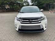Toyota Highlander LE 4x2 (2.7L 4cyl 6A) 2018 White for sale