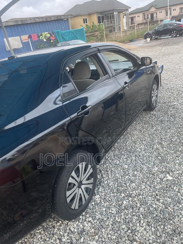 Toyota Corolla LE 4dr Sedan (1.8L 4cyl 4A) 2010 Black