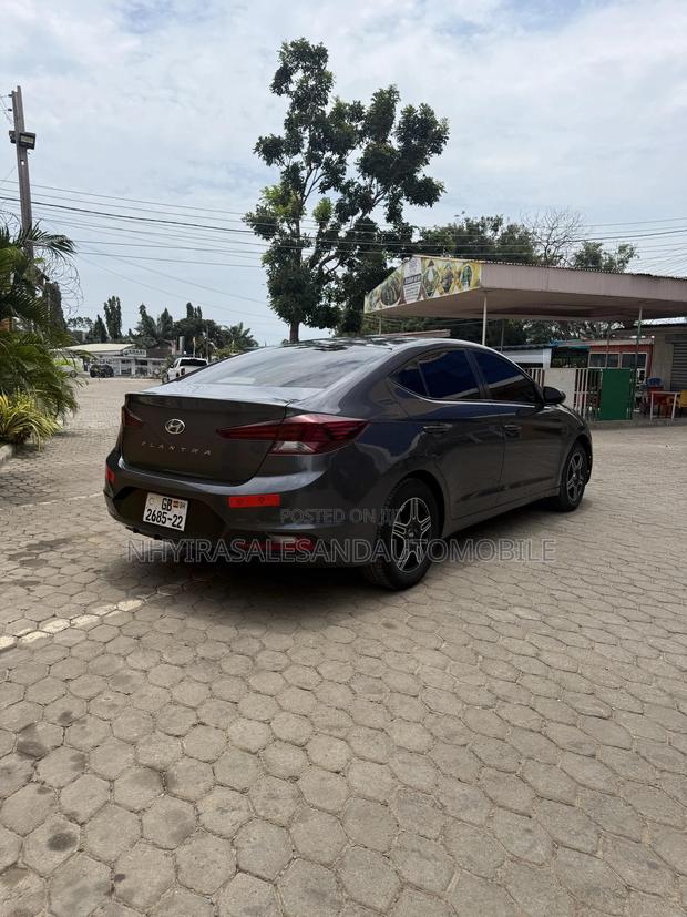 Hyundai Elantra SEL 2019 Black