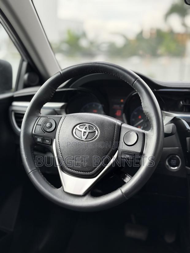 Toyota Corolla S 4dr Sedan (1.8L 4cyl CVT) 2016 Silver