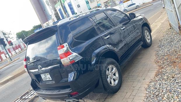 Toyota Land Cruiser Prado 2009 Black