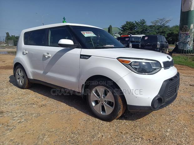 Kia Soul Hatchback 2016 White