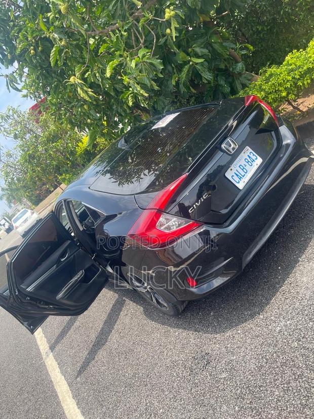 Honda Civic Touring 4dr Sedan (1.5L 4cyl) 2017 Black